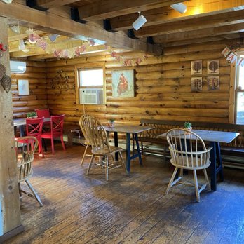 Wild Harvest Cafe - Indoor dining area - Breakfast & Brunch Near Me - East Greenwich, Rhode Island Wild Harvest Cafe - Indoor dining area - Breakfast & Brunch Near Me - East Greenwich, Rhode Island