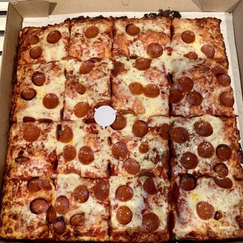 Mattina's Pizzeria - pepperoni pizza - Pizza Near Me - Buffalo, New York Mattina's Pizzeria - pepperoni pizza - Pizza Near Me - Buffalo, New York