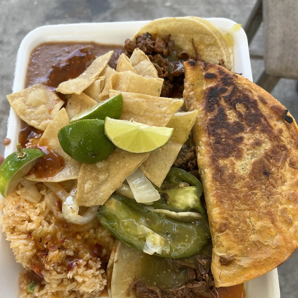 Toros Taqueria - Taco plate - Tacos Near Me - Norwalk, California Toros Taqueria - Taco plate - Tacos Near Me - Norwalk, California