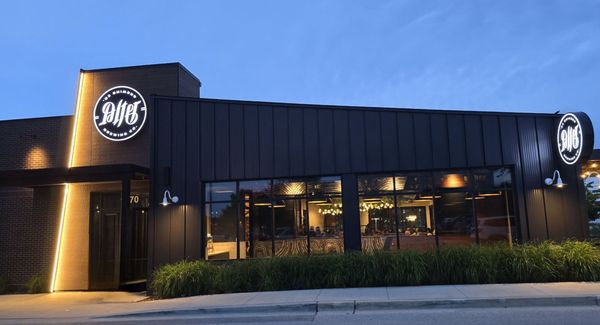 Alter Brewing + Kitchen by null