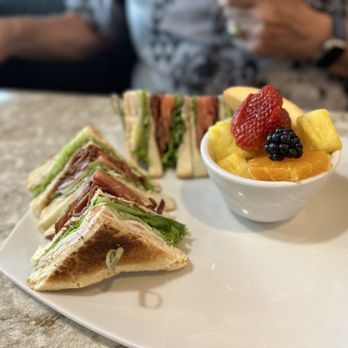 Pepper’s Healdsburg - Club Sandwich with Fresh Fruit - Breakfast & Brunch Near Me - Healdsburg, California Pepper’s Healdsburg - Club Sandwich with Fresh Fruit - Breakfast & Brunch Near Me - Healdsburg, California