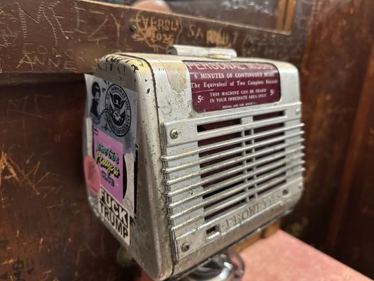 Mama's Royal Cafe by null