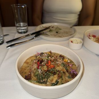 Linden - Oxtail pasta - New American Near Me - Los Angeles, California Linden - Oxtail pasta - New American Near Me - Los Angeles, California