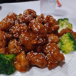 East Harbor - Sesame chicken