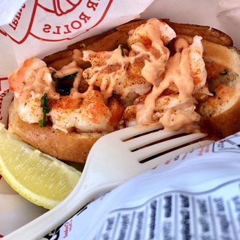 Quincy's Original Lobster Rolls - Classic lobster roll - Seafood Near Me - Cape May, New Jersey Quincy's Original Lobster Rolls - Classic lobster roll - Seafood Near Me - Cape May, New Jersey