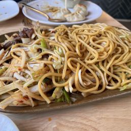 Mongolian Beef combo plate (chow mein)