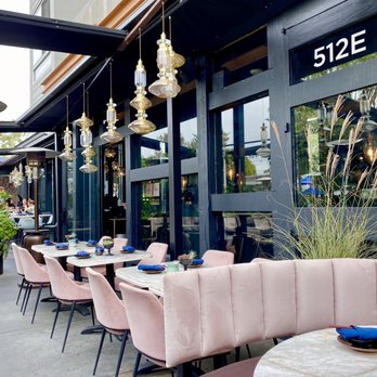 Wabi on Rose - Outdoor seating ( front of restaurant) - Sushi Bars Near Me - Venice, California Wabi on Rose - Outdoor seating ( front of restaurant) - Sushi Bars Near Me - Venice, California