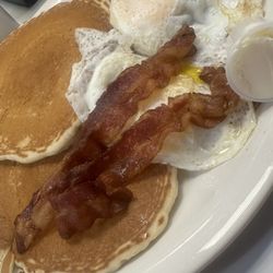 Three Brothers Restaurant - Farmer's Breakfast