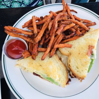 Daily Grill - Turkey Cranberry - American Near Me - Palm Desert, California Daily Grill - Turkey Cranberry - American Near Me - Palm Desert, California