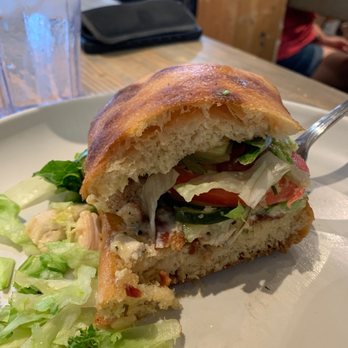 Barnyard Crafthouse & Eatery - Barnyard Chicken Sandwich - New American Near Me - Tucson, Arizona