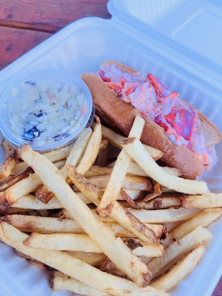 Food from Shakes & Bakes Takeout