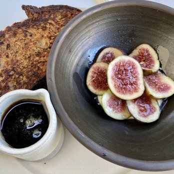 Destroyer - Black Mission Fig French Toast - New American Near Me - Culver City, California Destroyer - Black Mission Fig French Toast - New American Near Me - Culver City, California