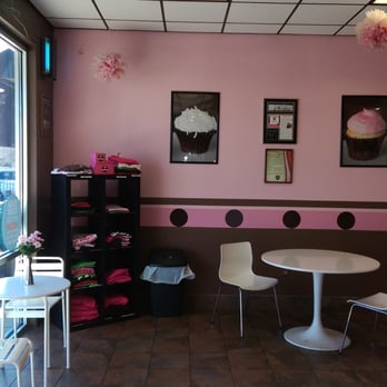 Smallcakes - Smyrna - Very nice sitting area while you enjoy good sweet eats - Cupcakes Near Me - Smyrna, Georgia Smallcakes - Smyrna - Very nice sitting area while you enjoy good sweet eats - Cupcakes Near Me - Smyrna, Georgia