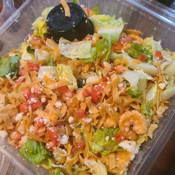 Chili's - Grilled shrimp Caesar salad. 13 $ - Bars Near Me - Fayetteville, North Carolina Chili's - Grilled shrimp Caesar salad. 13 $ - Bars Near Me - Fayetteville, North Carolina