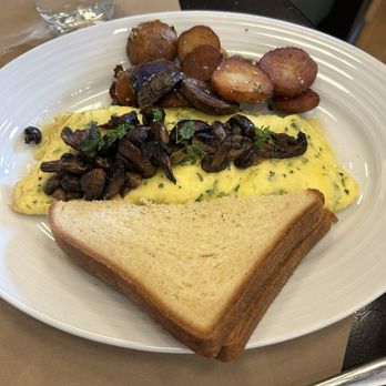 La Belle Helene - Omelette - French Near Me - Charlotte, North Carolina La Belle Helene - Omelette - French Near Me - Charlotte, North Carolina