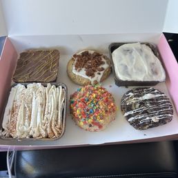 Crumbl cookies  6-Pack