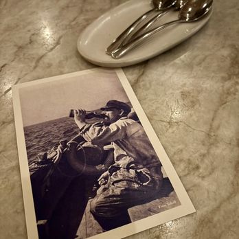 Este - postcard - Seafood Near Me - Austin, Texas Este - postcard - Seafood Near Me - Austin, Texas