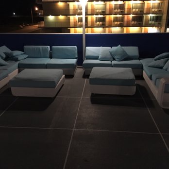Adventurer Oceanfront - Outside seating on the deck - Hotels Near Me - Wildwood Crest, New Jersey