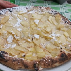 Caffè Mako - Pizza con mele e cannella