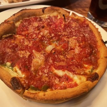 Giordano's - Classic deep dish, individual size - Pizza Near Me - Chicago, Illinois Giordano's - Classic deep dish, individual size - Pizza Near Me - Chicago, Illinois