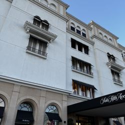 Saks Fifth Avenue - Womens store