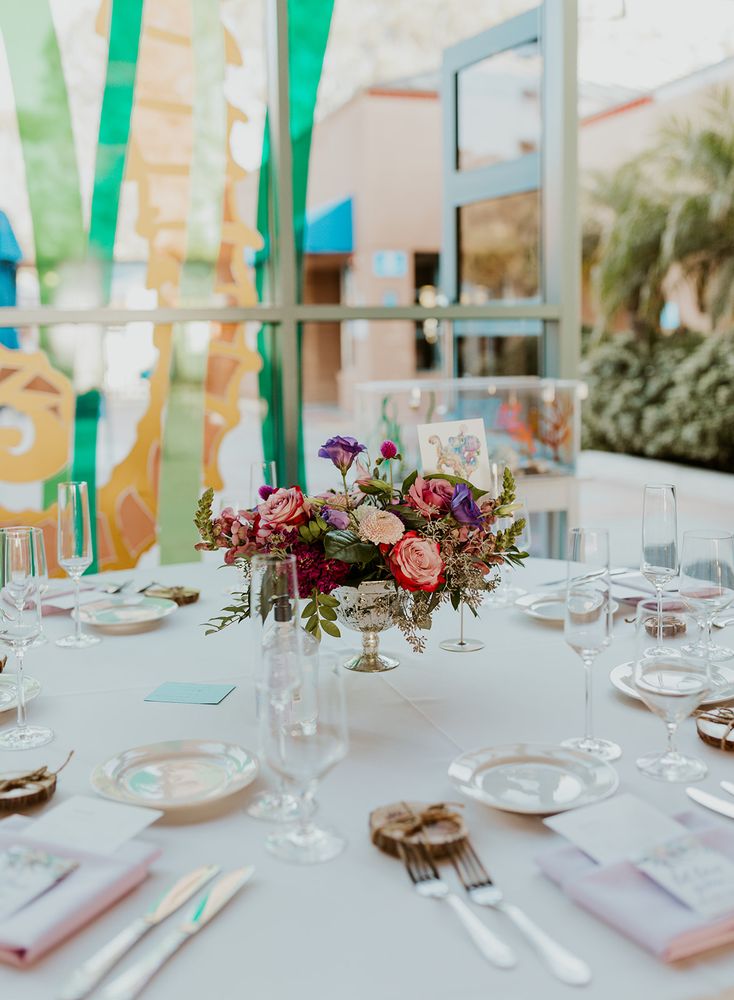 THE FLOWER SHOP Updated August 2024 100 Photos & 88 Reviews 255 N