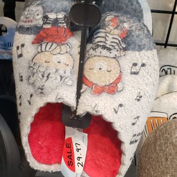 Lucky Feet Shoes - Shoe Stores Near Me - San Dimas, California Lucky Feet Shoes - Shoe Stores Near Me - San Dimas, California
