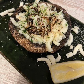 ABURIYA IBUSHI - Portobello mushroom with cheese - Japanese Near Me - Honolulu, Hawaii