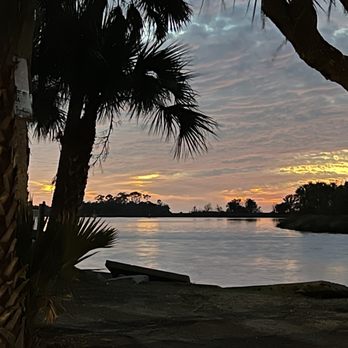 Salt Creek Restaurant - Suwannee Sunset - Seafood Near Me - Suwannee, Florida Salt Creek Restaurant - Suwannee Sunset - Seafood Near Me - Suwannee, Florida