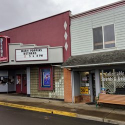 Collectable Swords & Knives - Located next to the Bijou Theater