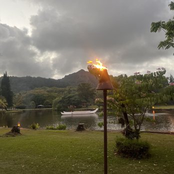 Smith's Family Garden Luau - Lake - Music Venues Near Me - Kapaa, Hawaii