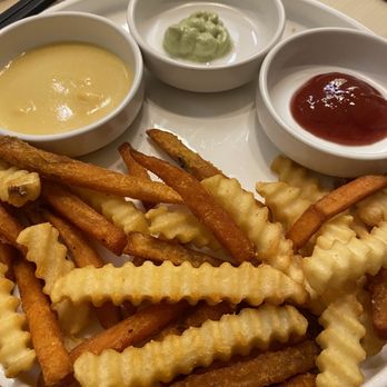 VPho - Mixed French fries & sweet potato fries - Vietnamese Near Me - Campbell, California VPho - Mixed French fries & sweet potato fries - Vietnamese Near Me - Campbell, California
