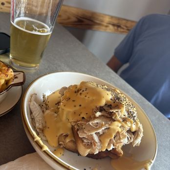 Rails & Ales Brew House - Hot Brown - Brewpubs Near Me - Georgetown, Indiana Rails & Ales Brew House - Hot Brown - Brewpubs Near Me - Georgetown, Indiana