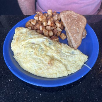 Breakfast Club Too - Light fluffy omelette comes with potatoes and toast - Breakfast & Brunch Near Me - Key West, Florida Breakfast Club Too - Light fluffy omelette comes with potatoes and toast - Breakfast & Brunch Near Me - Key West, Florida