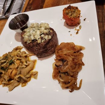 Blvck Cow - Filet mignon (center). Mushrooms left. Onions right side. Tomato rear right.  Gravy rear left. - Cocktail Bars Near Me - Bowie, Maryland