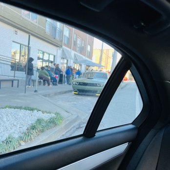 Breakfast At Barneys - Line waiting to be seated - Breakfast & Brunch Near Me - Atlanta, Georgia