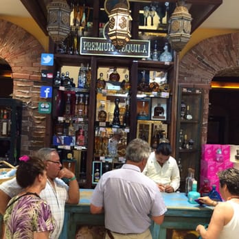 Hacienda Tequila - Tequila tasting - Souvenir Shops Near Me - Cancún, ROO
