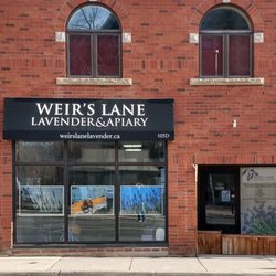 Weir's Lane Lavender & Apiary - Exterior of Weir's Lane at 105 King St Dundas
