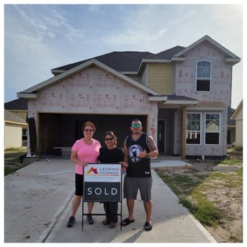 Simplicity Realty - Kinda Flagg of Simplicity Realty is simply amazing - Real Estate Agents Near Me - College Station, Texas Simplicity Realty - Kinda Flagg of Simplicity Realty is simply amazing - Real Estate Agents Near Me - College Station, Texas