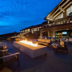 The Sand Room Lounge and Approach Restaurant Patios