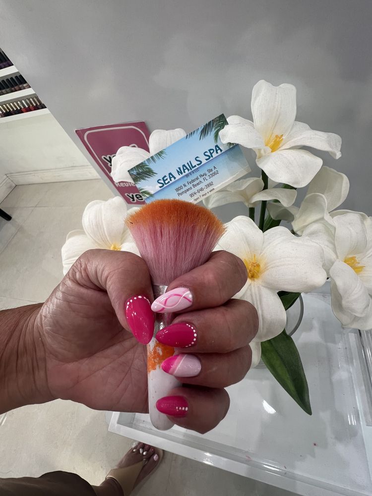 Sea Nails Logo