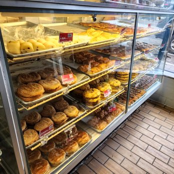 Chiu Quon Bakery - Bakeries Near Me - Chicago, Illinois
