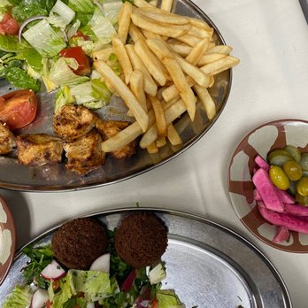 Hayat's Kitchen - 6 Piece Falafel, Kabob Shish Tawook - Lebanese Near Me - North Hollywood, California
