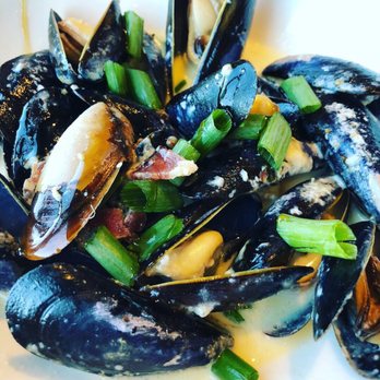Cutters Crabhouse - Fresh Penn Cove Mussels with blue cheese and bacon - Seafood Near Me - Seattle, Washington Cutters Crabhouse - Fresh Penn Cove Mussels with blue cheese and bacon - Seafood Near Me - Seattle, Washington
