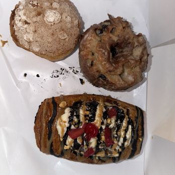 Damn Fine Hand Pies - Donuts and banana split danish - Donuts Near Me - St. Louis, Missouri