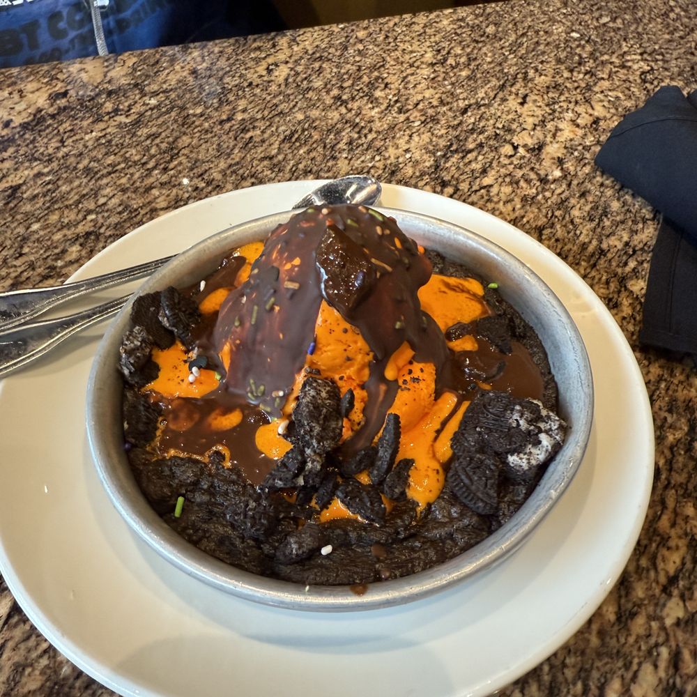 Spooky Pizookie