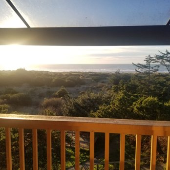 Ireland's Rustic Lodges - Day time how from the balcony - Hotels Near Me - Gold Beach, Oregon Ireland's Rustic Lodges - Day time how from the balcony - Hotels Near Me - Gold Beach, Oregon