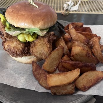 Pleasant House Pub - Chicken sandwich - British Near Me - Chicago, Illinois Pleasant House Pub - Chicken sandwich - British Near Me - Chicago, Illinois