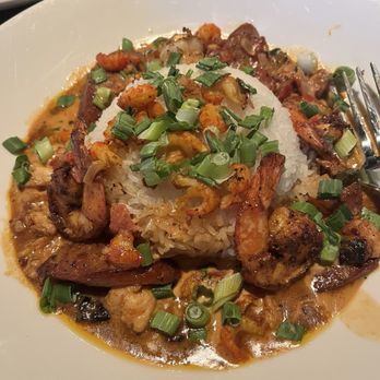 Yard House - So Birria - New American Near Me - Las Vegas, Nevada