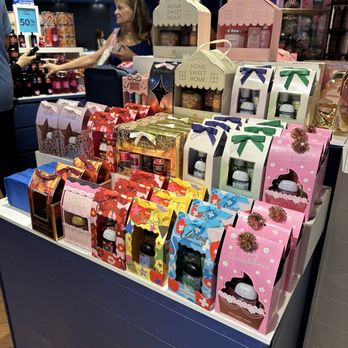 Bath & Body Works - Gift items - Cosmetics & Beauty Supply Near Me - Sacramento, California Bath & Body Works - Gift items - Cosmetics & Beauty Supply Near Me - Sacramento, California